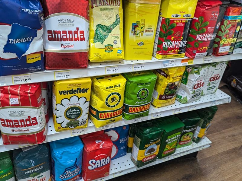 Bay Supermarket interior